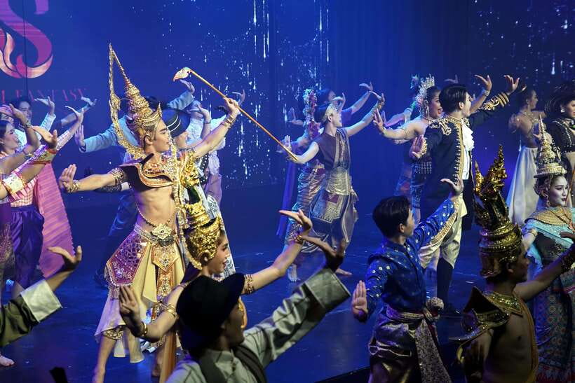 Bangkok: Royal Galaxy Dinner Cruise with Siam Fantasy Show - Who this tour fits best (and who should skip it)
