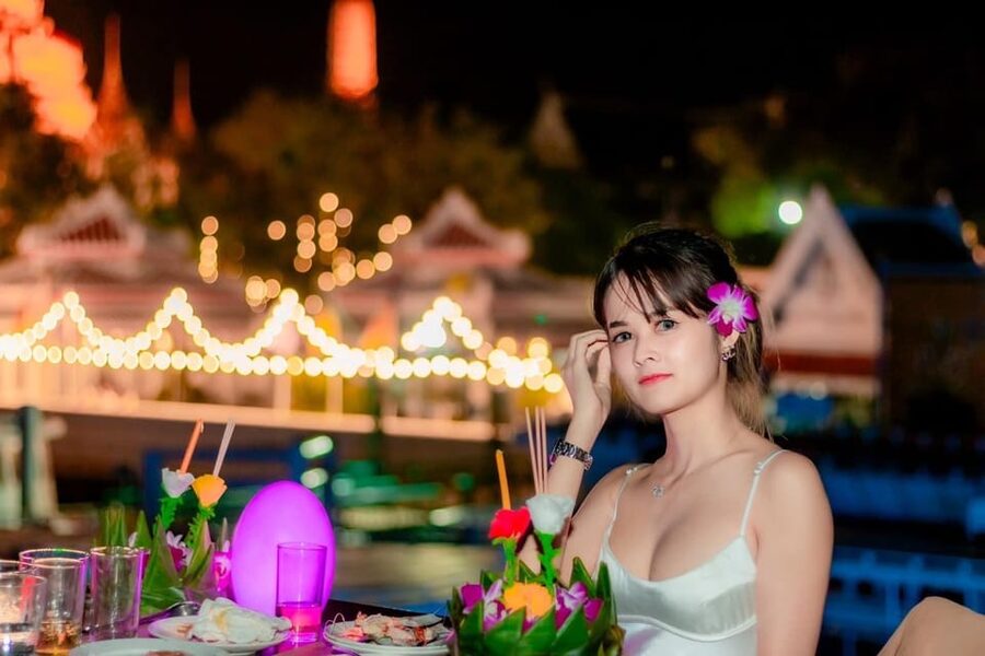Bangkok: Royal Princess Cruise with Optional Hotel Transfer - Price and value: is $40 a good deal for this dinner cruise?