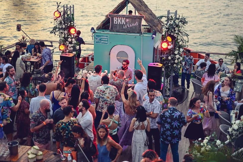 Bangkok's Best Party Boat - What Bangkok Island’s Party Boat Feels Like at Night