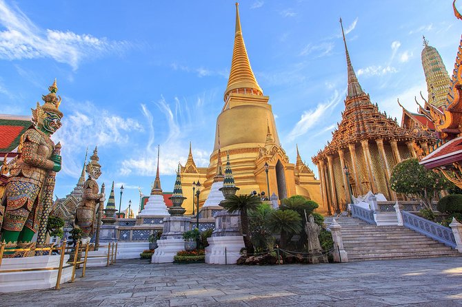 Bangkok's Grand Palace Complex and Wat Phra Kaew Tour - Wat Phra Kaew and the Emerald Buddha: The Main Event