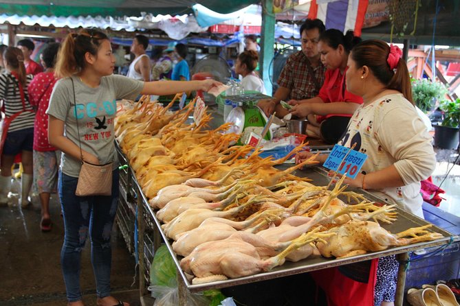 Bangkok's Green Lung Jungle Cycling Adventure Tour - Who should book this Bang Kra Jao cycling tour?