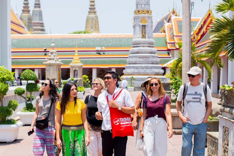 Bangkok's Highlights by Longtail Boat and on Foot - Grand Palace: the sights are big, but the rules run the day