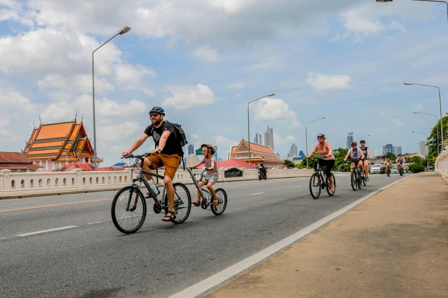 Bangkok’s Past with Local Taste Tour by Bike and Boat - Meeting at Discova Day Tour Shop: Where the Day Begins