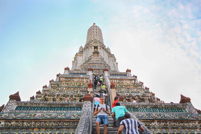 Bangkok’s Three Iconic Temples: Wat Traimit, Wat Pho & Wat Arun - Comfort and Logistics: Air Conditioning, Time Limits, and a Small Group