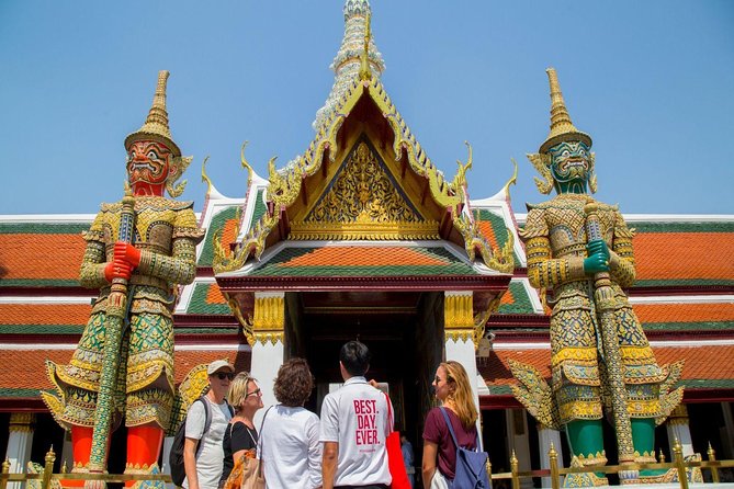 Bangkok’s Treasures: Temples & the Majestic River of Kings - Wat Pho: Reclining Buddha plus Thailand’s massage roots
