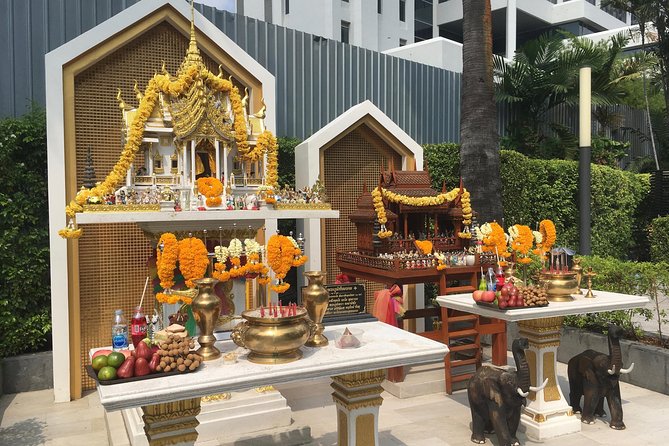 Bangkok's Wireless Road: A Self-Guided Audio Tour - The Green Mile: Lumpini to Benjakiti on foot