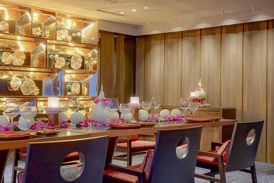 Bangkok: Saffron Contemporary Thai Signature F&B Package - Saffron on the 52nd Floor: the Bangkok Skyline Dining Room