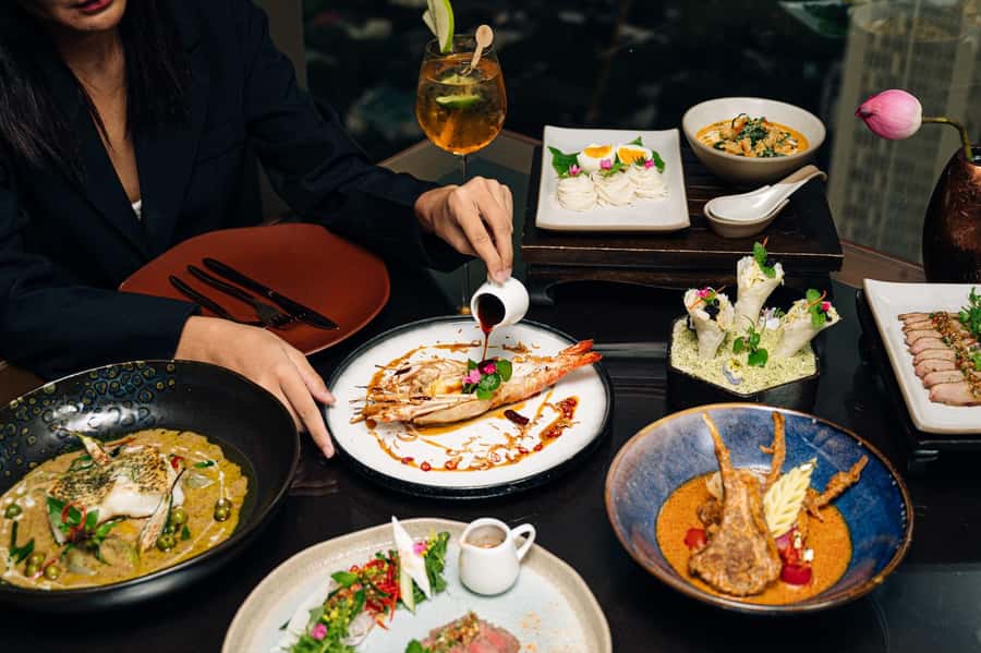 Bangkok: Saffron Contemporary Thai Signature F&B Package - Practical tips for getting seated fast at Banyan Tree Hotel