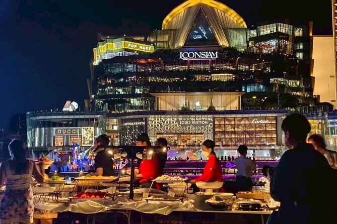 Bangkok Sawasdee Chaophraya Dinner Cruise from ICONSIAM - Buffet dinner: Thai, seafood, and international plates that fit most tastes