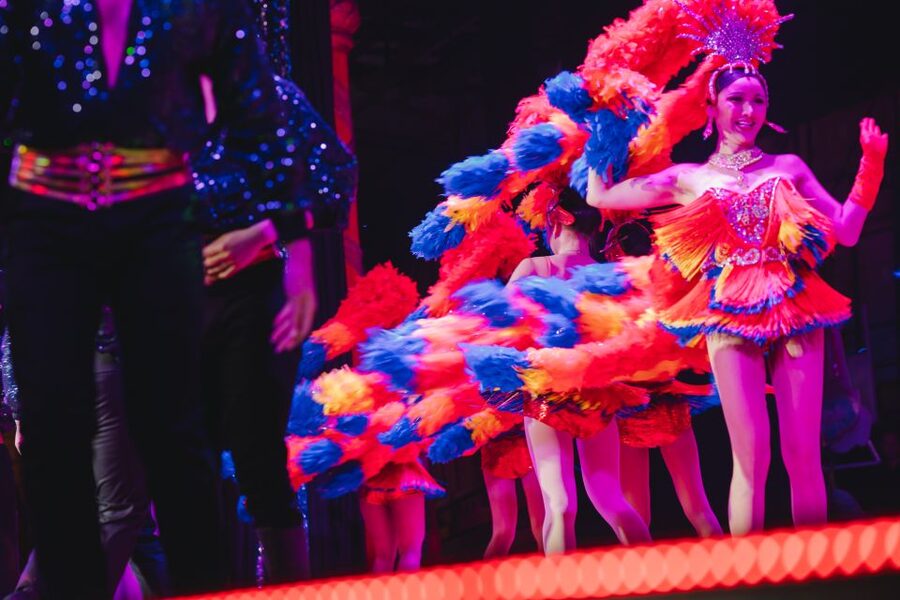 Bangkok: Skip-the-Line Golden Dome Cabaret Show Tickets - Entering the Theatre: Sound, Setup, and the “Ready to Perform” Vibe