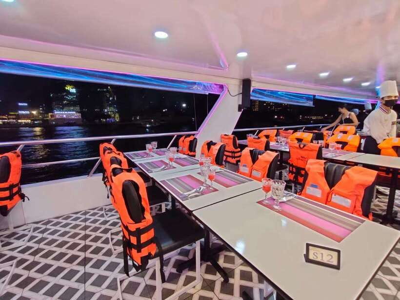 Bangkok: Smile Riverside Dinner Cruise - Who Should Book This, and Who Might Want a Different Boat