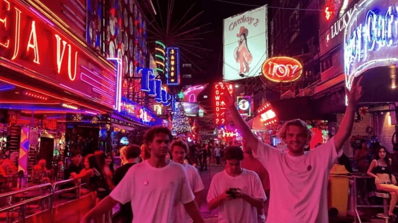 Bangkok: Soi Cowboy, Nana, Soi 11, Rooftops, Clubs & Go Go’s - Value check: why $27 makes sense for this kind of night