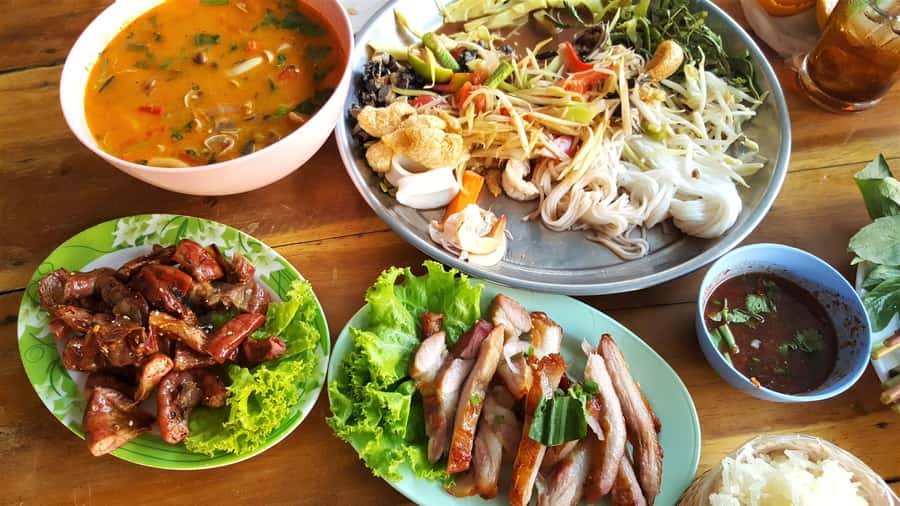 Bangkok: Street Art and Street Food Walking Tour - Talat Noi side streets, temples, and Kalawar Church photos