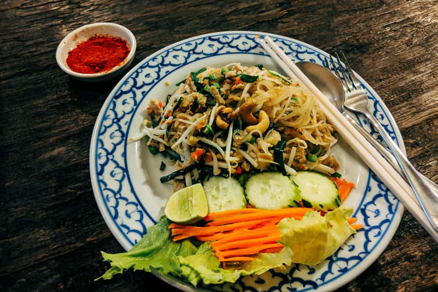Bangkok: Street Art and Street Food Walking Tour - River City finale: skyline photos and an art-focused ending