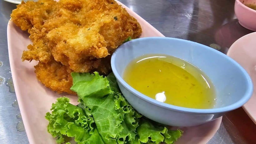 Bangkok: Street Food Tasting Tour at Night - Meeting Point: MRT Wat Mangkon Beats the Taxi Trap