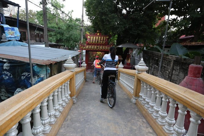 Bangkok Sunset Ride - Getting started at Royal Orchid Sheraton Riverside