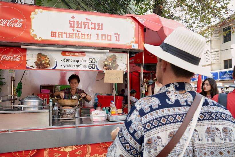 Bangkok: Talad Noi Hidden Gems & Street Food Adventure - The food plan: turnip cake, chwee kueh, duck noodles, and more