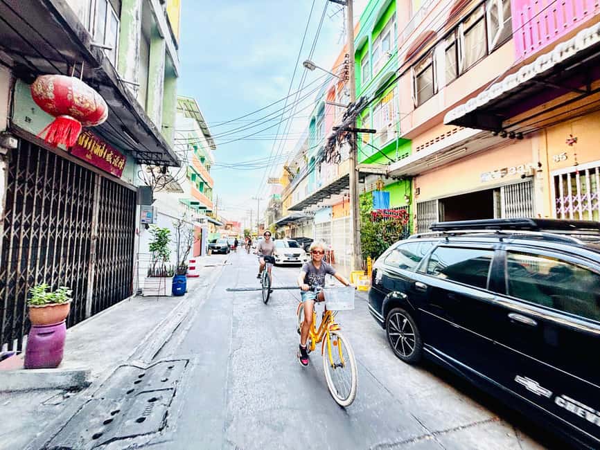 Bangkok: Temples, Canals & Local Life Bike Tour - Wat Nak Prok: the quick pass that still adds texture