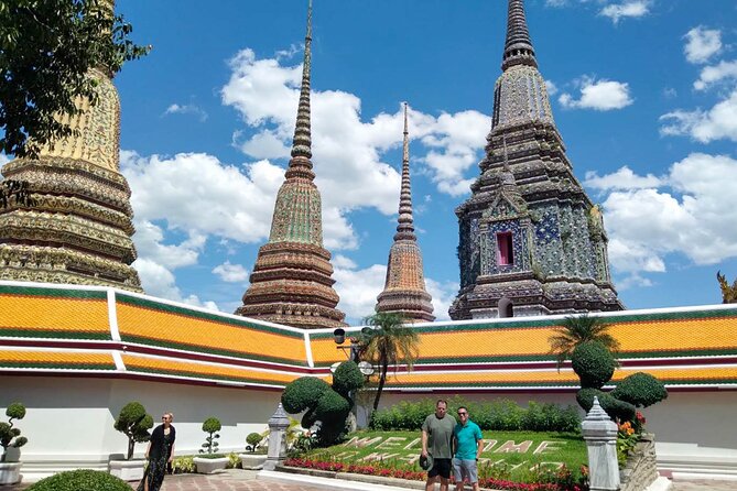 Bangkok Temples Tour at Wat Arun, Wat Phoa and Wat Saket - Why the guides make (or break) this kind of tour