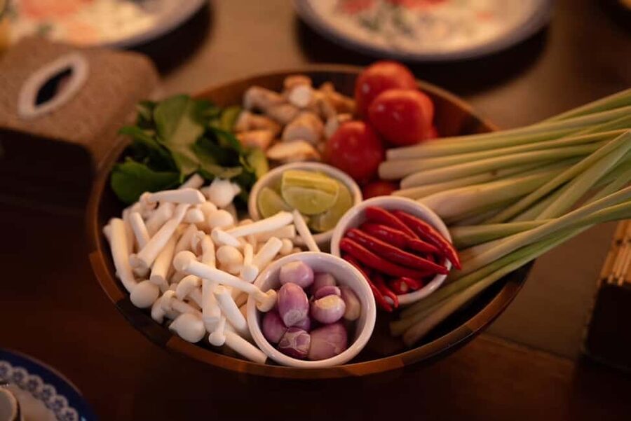Bangkok: Thai Cooking Class With 4 Dishes & Thai Drink - Vegetarian, Vegan, and Halal Options: Ask Early, You’ll Thank Yourself