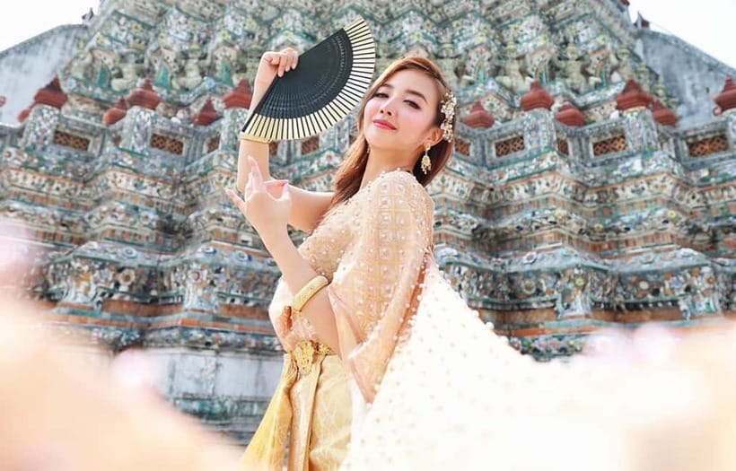 Bangkok: Thai Costume Rental + Hairdo, Makeup & Accessories - Meeting Point at the Miracle Complex: The Code Matters