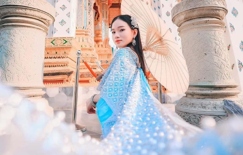 Bangkok: Thai Costume Rental + Hairdo, Makeup & Accessories - Turning the Look Into a Temple Day (Wat Arun, Wat Pho, Grand Palace)