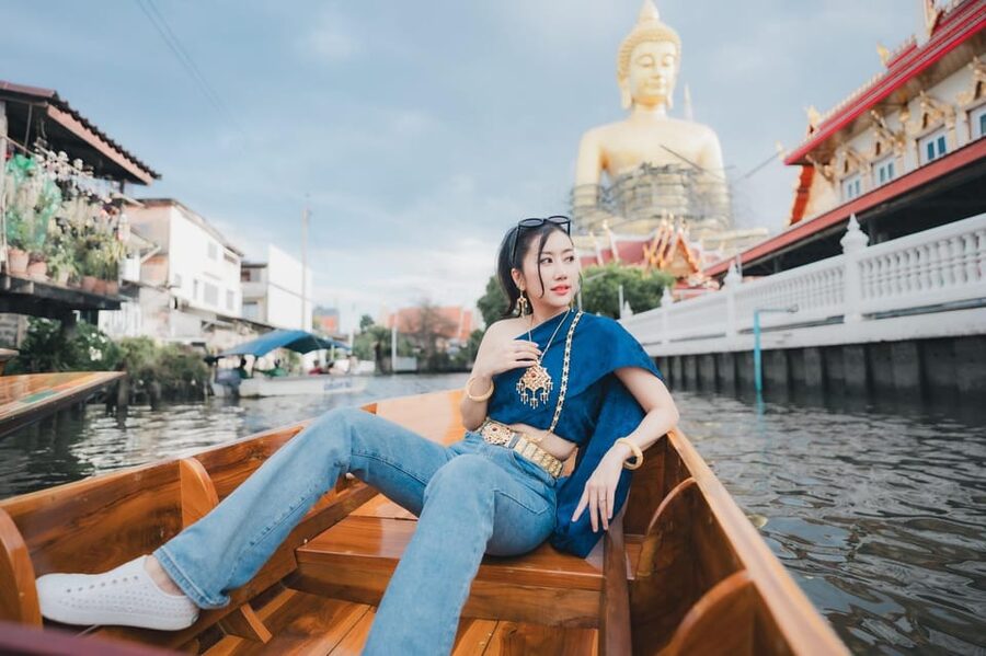 Bangkok:Thai costume with Long tail boat photoshoot - Itinerary in plain English: what happens when you’re there