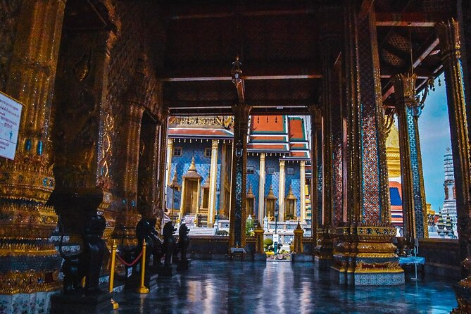 Bangkok: The Grand Palace, Wat Pho, and Wat Arun Walking Tour - Tha Tien Ferry Crossing: The River Beat Between Temples