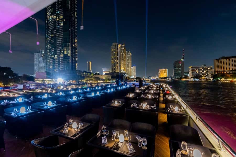 Bangkok: The Opulence Buffet Dinner Cruise with Live Band - Who Should Book This Cruise (and Who Should Skip It)