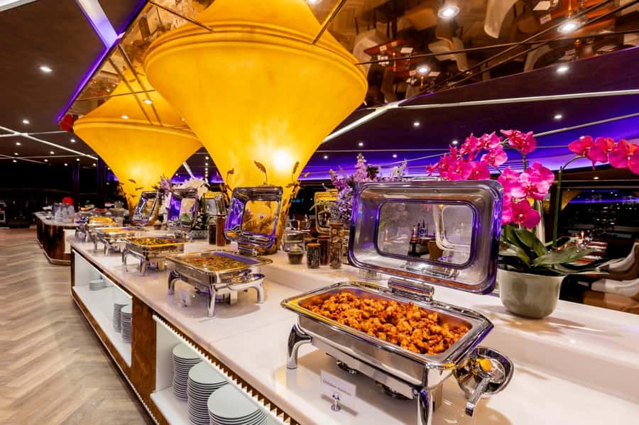 Bangkok: The Opulence Buffet Dinner Cruise with Live Band - Live Band and Thai Dance: Great Energy, Know the Sound Level