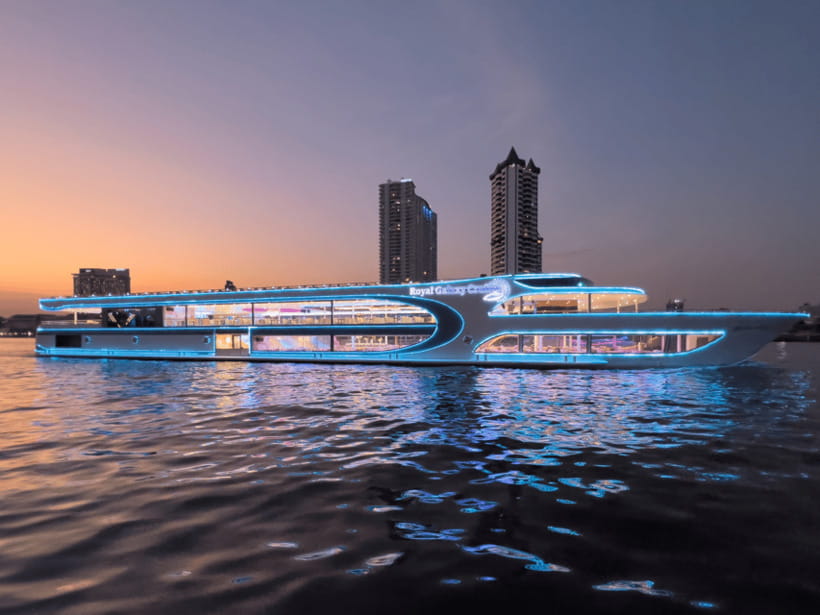 Bangkok: The Planet Chao Phraya River Dinner Cruise - Practical Tips to Make It Feel Smooth