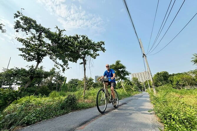 Bangkok Thonburi Backstreets and 3 Peaceful Temple Bike Tour - Price value: why $30.76 can make sense