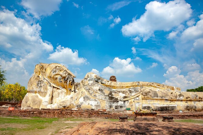 Bangkok to Ayutthaya: Temples & Local Candy One Day Tour - Ayutthaya Historical Park: where roti sai mai becomes the highlight