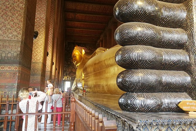 Bangkok Tour: Highlights & Hidden Gems & Long Tail Boat - Hotel Pickup, Private Group, and How You Get Around Without Stress