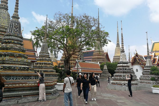 Bangkok Tour: Highlights & Hidden Gems & Long Tail Boat - Wat Arun (Temple of Dawn): What You’ll See on the West Bank