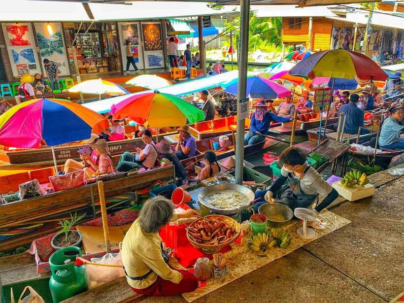Bangkok: Train Market & Floating Market with Boat Ride - How the guide actually changes your day
