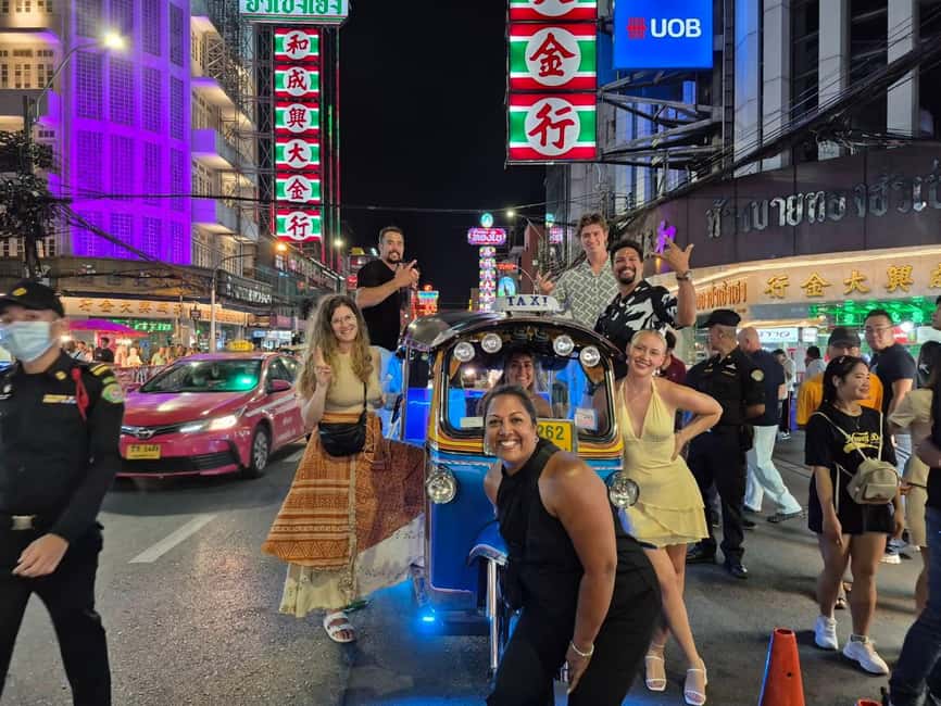 Bangkok: Tuk Tuk Adventure Chinatown Michelin Food & Temples - Wat Traimit to Chinatown Gate: The Night’s First Big Wow