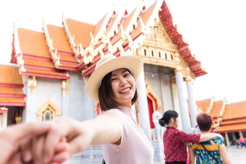 Bangkok Tuk-Tuk City Sightseeing Tour - Pak Khlong Talat Flower Market: color, smell, and a lotus you actually make
