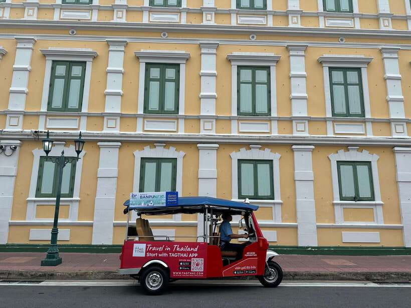 Bangkok: Tuk Tuk Day Pass App & Boat Chao Phraya River - The MuvMi app + eSIM: why connectivity matters here