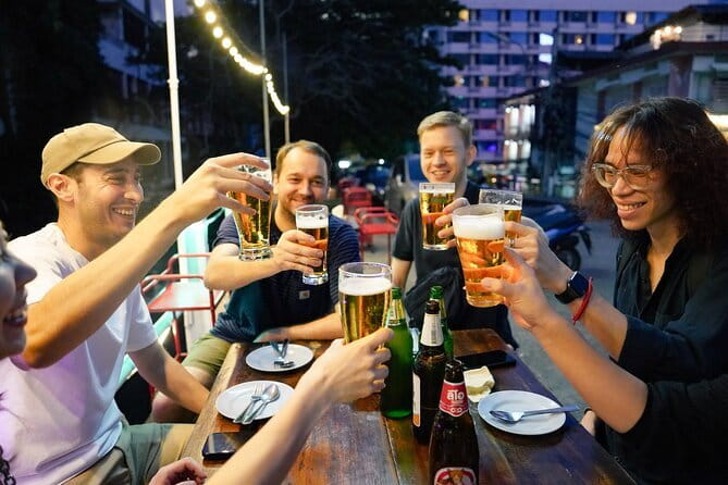 Bangkok Tuk Tuk Night Tour with food & drinks in Siam & Silom - Meeting at Umadevi Shrine near Chit Lom