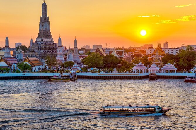 Bangkok Tuk-Tuk Tour by Night with Chinatown Street Food Meal - Pak Khlong Flower Talat: the 24/7 market stop that people remember