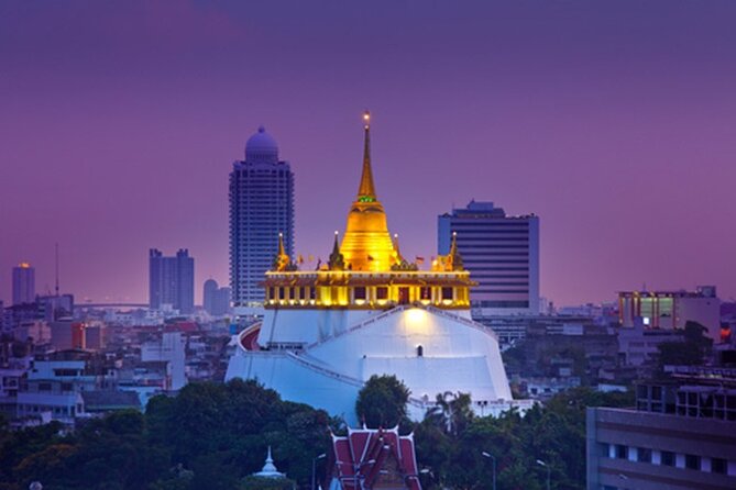 Bangkok Tuk Tuk Tour - Hotel-pickup & Dinner - Passing Bangkok’s illuminated landmarks while you ride