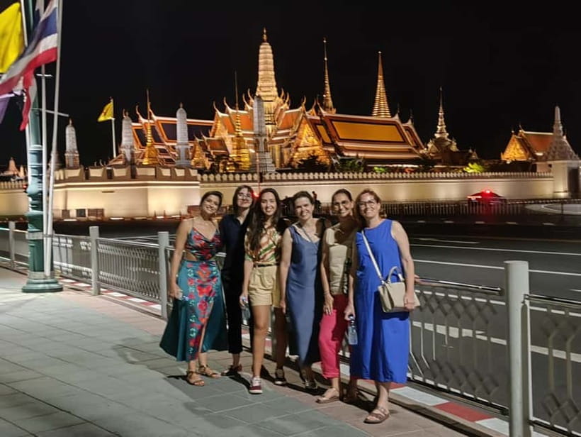 Bangkok Tuk Tuk Tour with Hotel Pick up and Dinner - Temple of Dawn: seeing the landmark without turning it into a whole-day mission