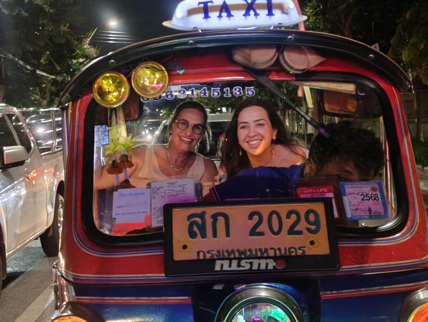 Bangkok Tuk Tuk Tour with Hotel Pick up and Dinner - Metal Castle Temple: the quirky stop that breaks up the big-ticket sights