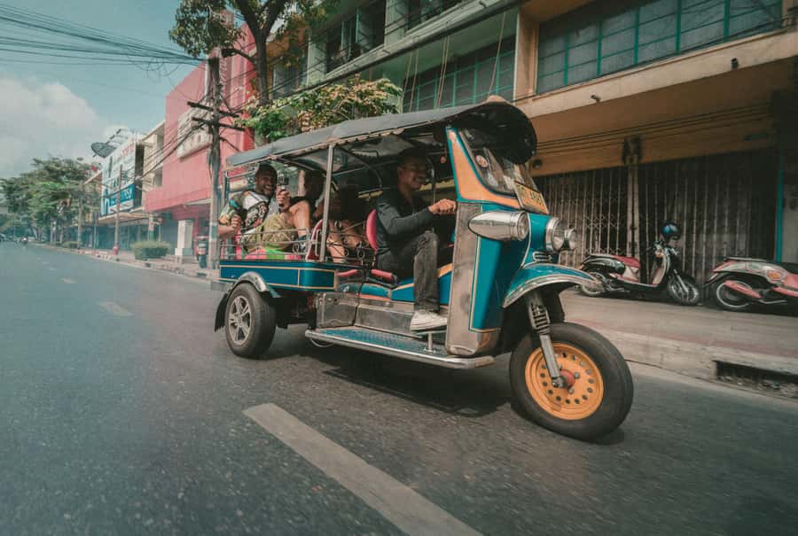 Bangkok: Tuk Tuk Tour - Pickup, timing, and how the evening ride feels
