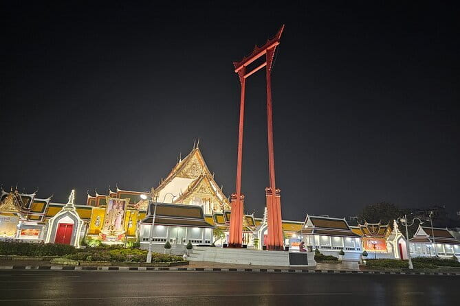 Bangkok TUK TUK Twilight Cultures Market and Food Taste - Sao Chingcha (Giant Swing): The Brahman Structure and the Separate Fee