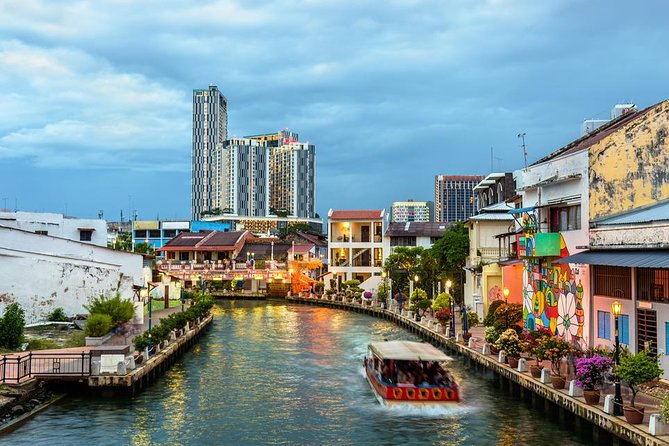 Bangkok Tuk Tuk Walk & Temple Tour With Wat Pho, Arun & Traimit - Bangkok tuk tuk, temples, and canal life in one day