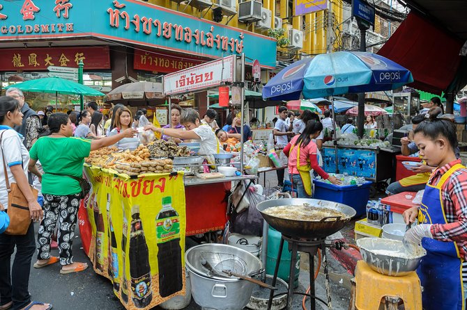Bangkok Tuk Tuk Walk & Temple Tour With Wat Pho, Arun & Traimit - Yaowarat Road Chinatown walk: free time with a guide’s street sense