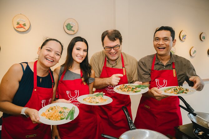 Bangkok Udomsuk Thai Cooking Class with local market tour - Key highlights you’ll actually feel during the class