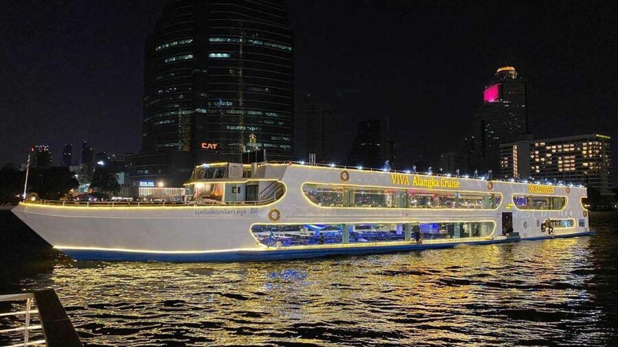 Bangkok: Viva Alangka Chao Phraya Dinner Cruise - Practical tips that make or break the night